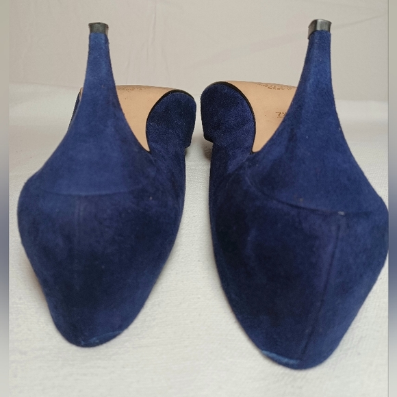 Bandolino 80's 7.5W Dark Blue Suede Heels - Picture 7 of 10